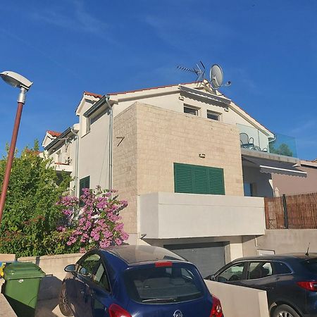 Apartments Durda Σίμπενικ Εξωτερικό φωτογραφία