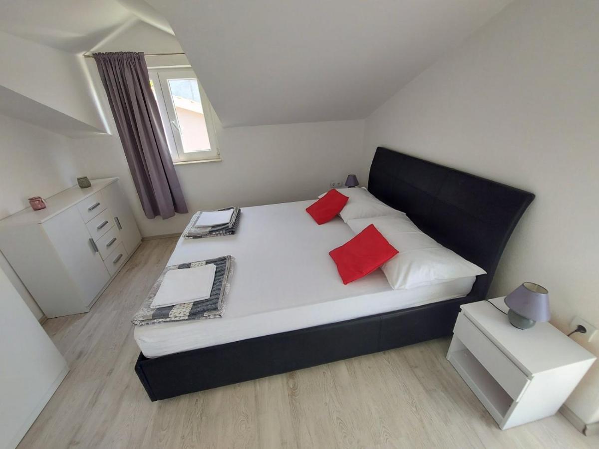 Apartments Durda Σίμπενικ Εξωτερικό φωτογραφία